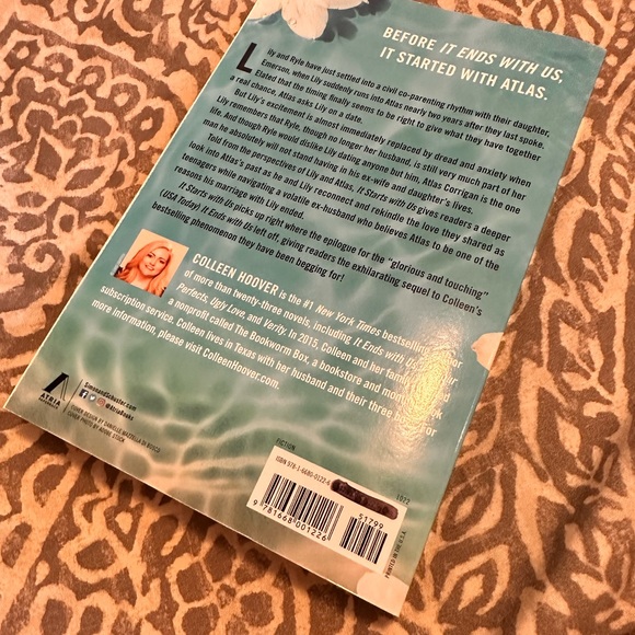 IT STARTS WITH US by Colleen Hoover - Picture 2 of 2